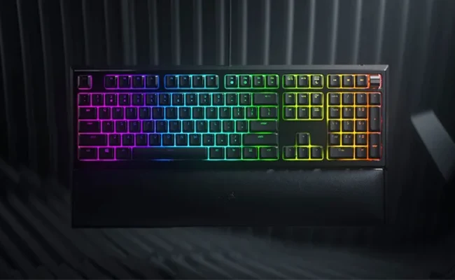  کیبورد ریزر Ornata v2